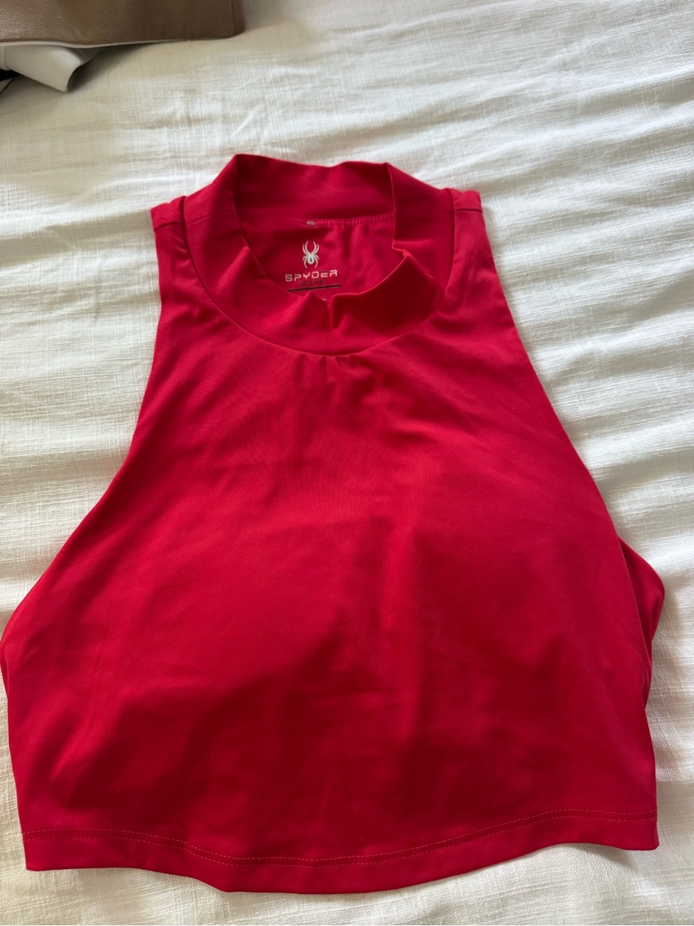 Spyder Women's Red Performance Crop Tank
Size small built-in sports bra